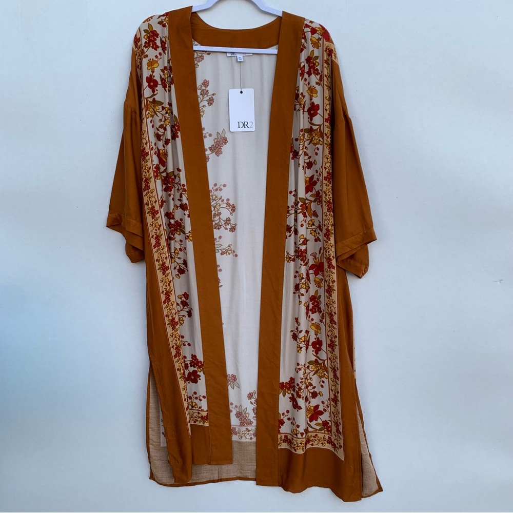 DR2 by Daniel Rainn
Floral Border Print 
 Kimono Cardigan  M/L